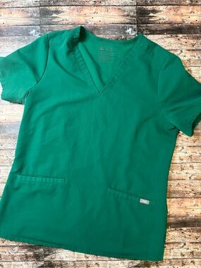 FIGS scrub top